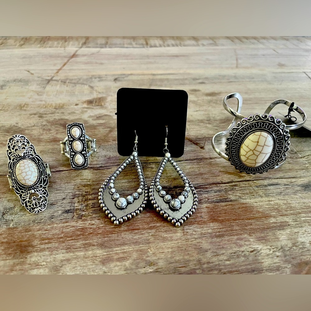 Set of 5 pieces!!